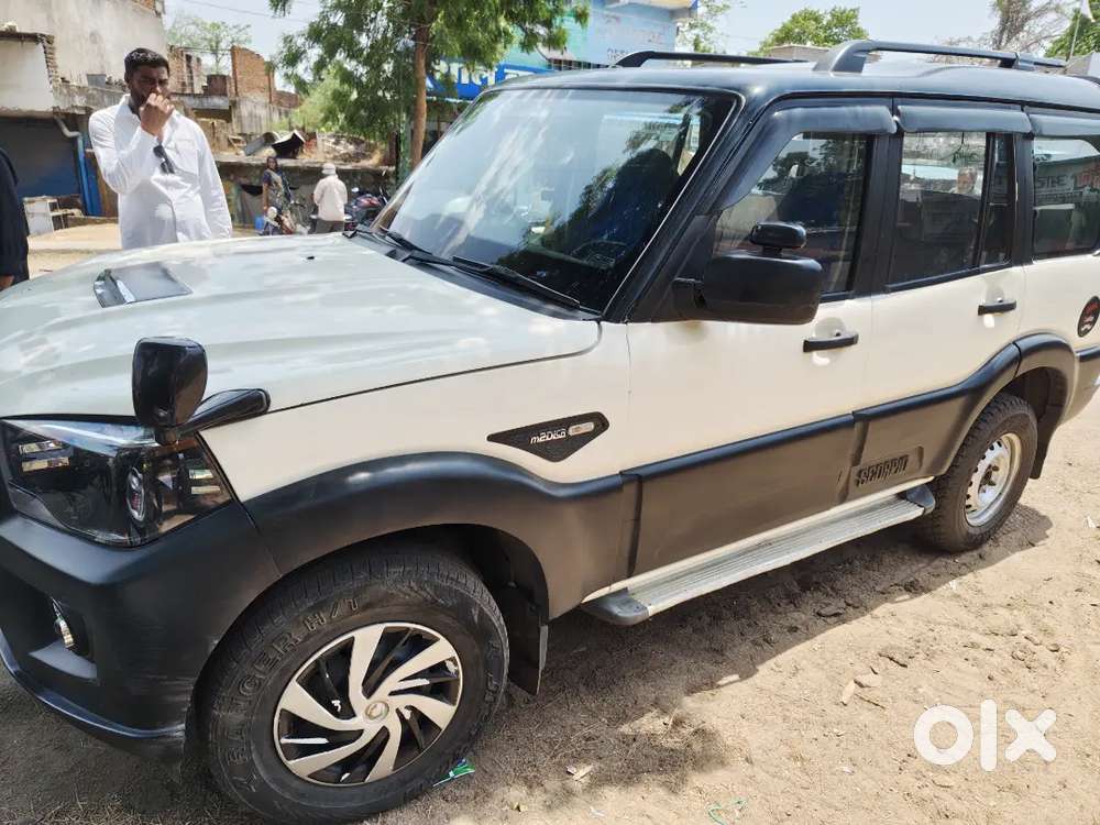 Mahindra Scorpio Diesel 2020 Manual
