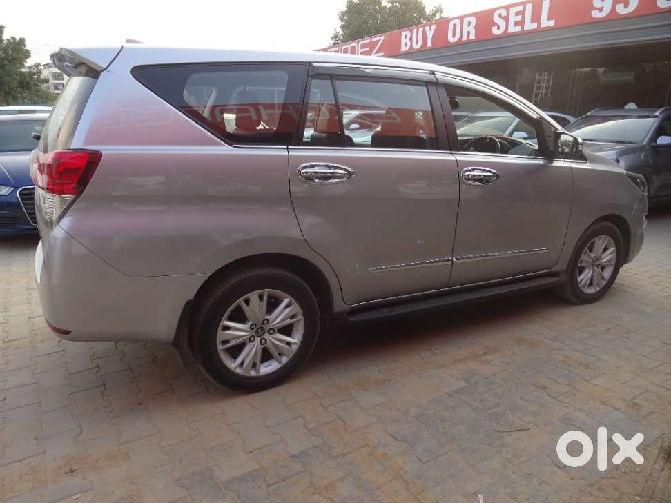 Toyota Innova Crysta 2.8 Zx At, 2016, Diesel