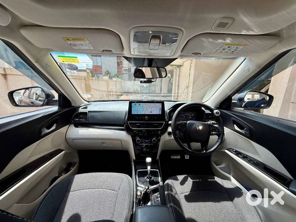 XUV3X0 Diesel Automatic 2025 in Pristine Condition