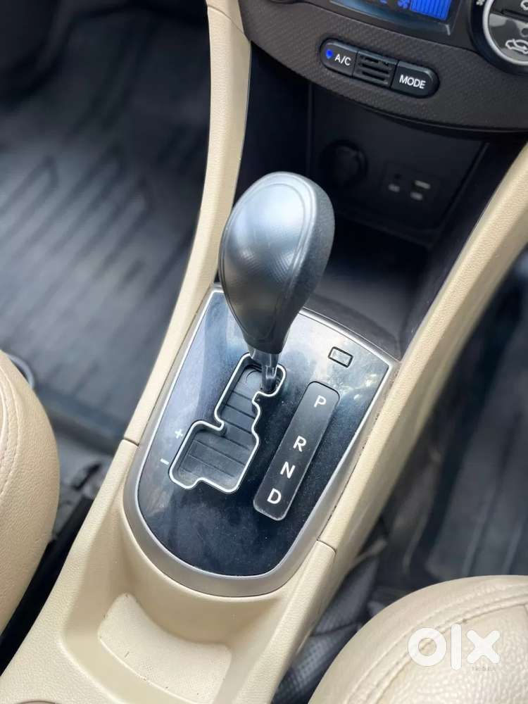 Hyundai Verna 1.6 Vtvt Sx, 2016, Petrol