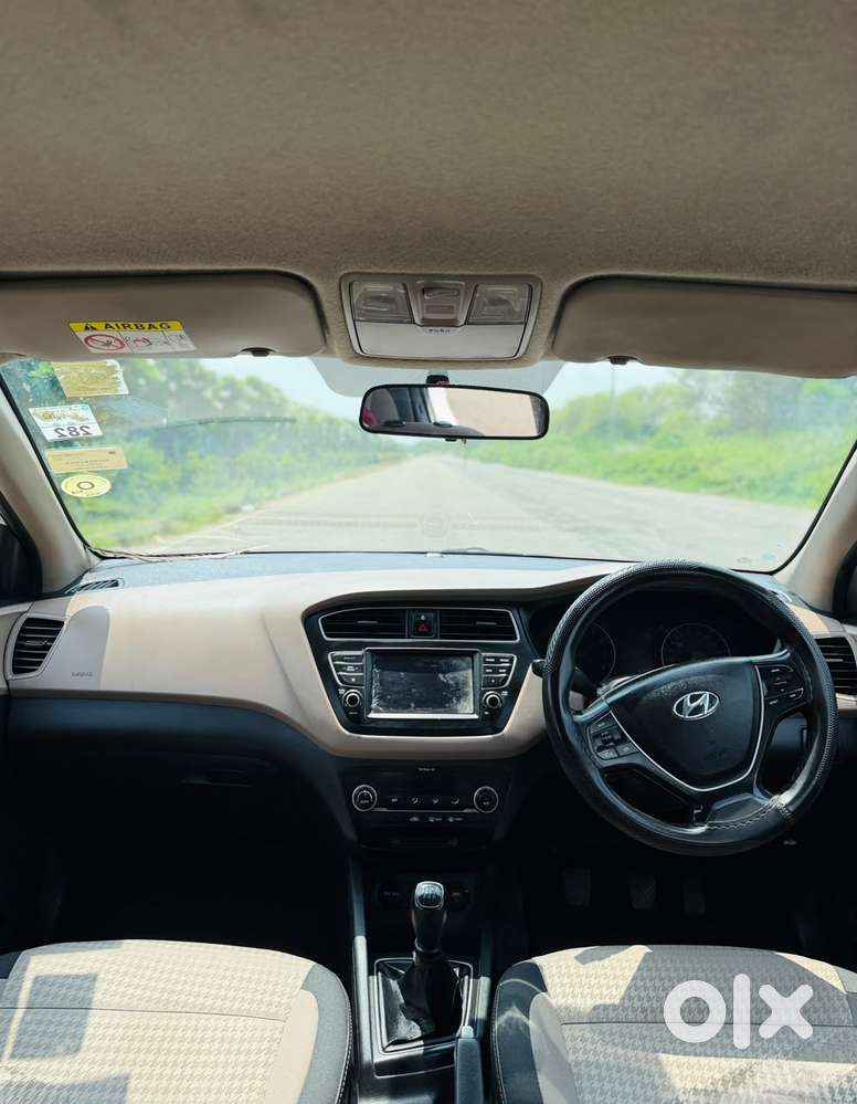 Hyundai I20 Petrol Asta Option, 2018, Petrol