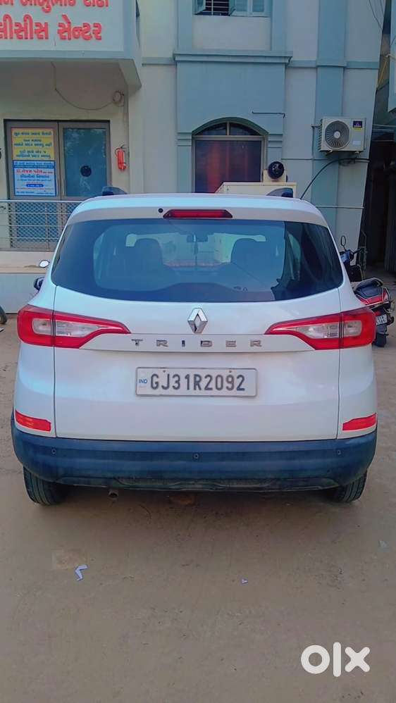 Renault Triber Petrol/cng  2022 Model