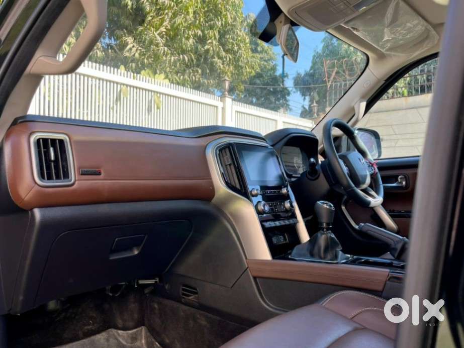 Mahindra Scorpio N Z8 Petrol Mt 7 Str, 2024, Petrol