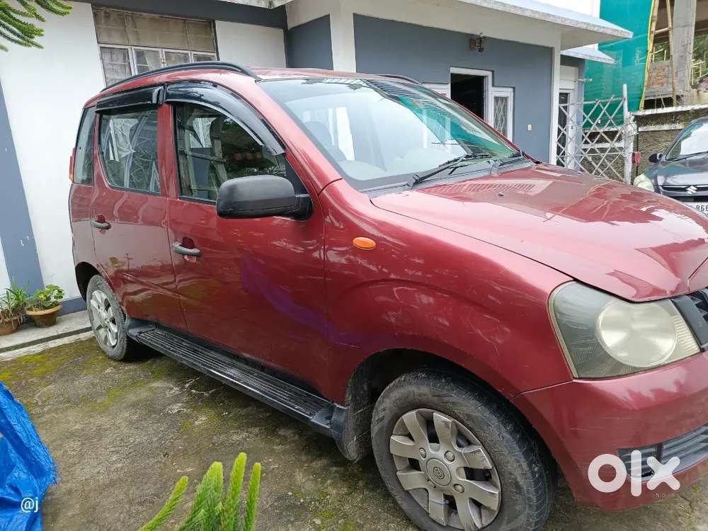 7 Seater Mahindra Quanto 2012 Diesel 110000 Km Driven.