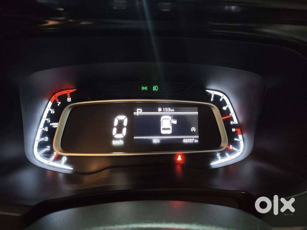 Kia Sonet Htx D, 2023, Petrol