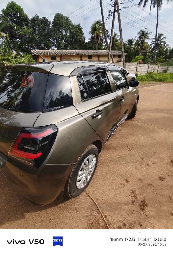 Maruti Suzuki Swift 2025 Petrol 30000 Km Driven