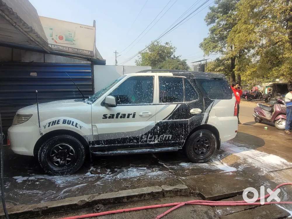 Tata Safari Storme 2013 Diesel 90000 Km Driven