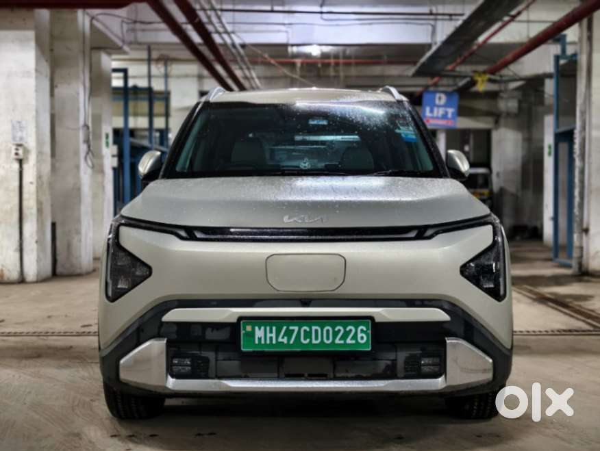 Kia Carens Clavis Ev, 2025, Electric