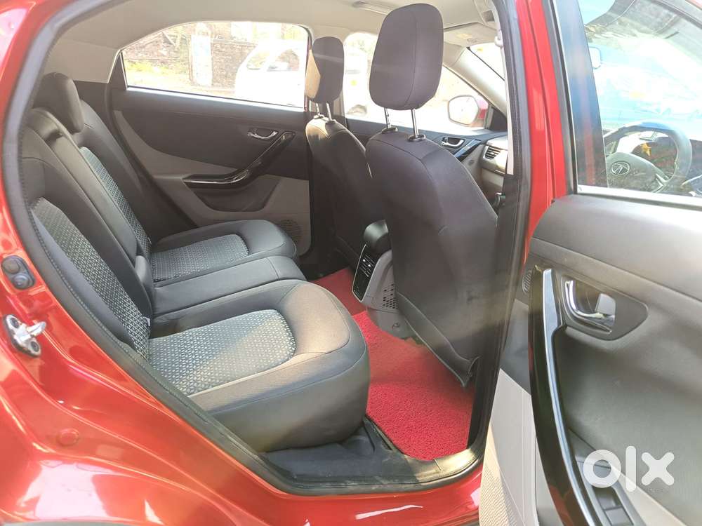 Tata Nexon 1.2 Revotron Xza Plus, 2019, Petrol