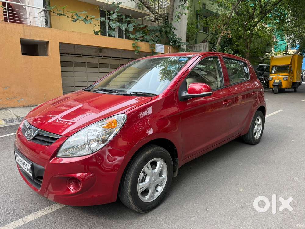 Hyundai I20 2010-2012 1.2 Sportz, 2011, Petrol
