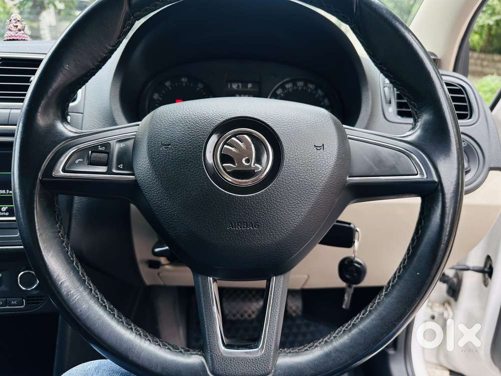 Skoda Rapid 1.6 Style Mpi At Monte Carlo Edition, 2019, Petrol