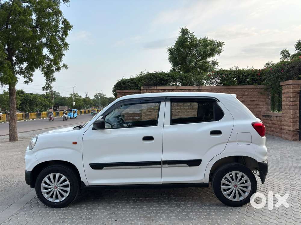 Maruti Suzuki S-presso Vxi, 2023, Petrol