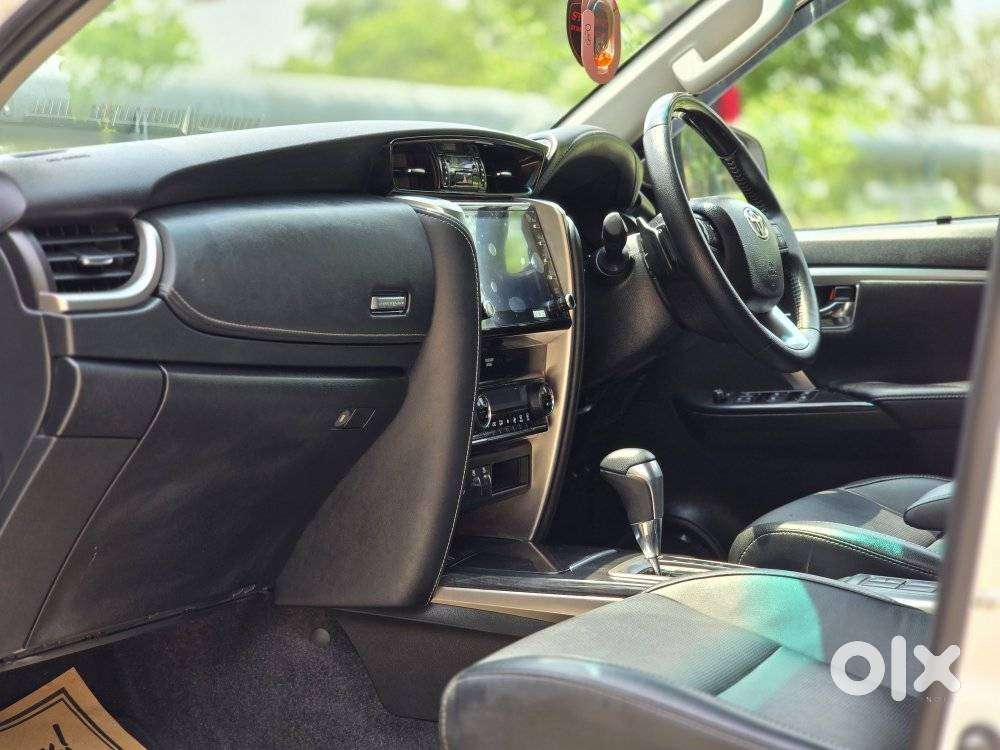 Toyota Fortuner 3.0 4x2 Automatic, 2022, Petrol