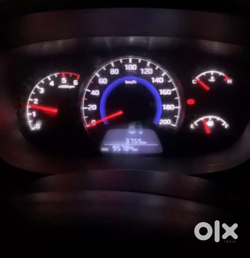 Hyundai Grand I10 2015 Diesel 95784 Km Driven