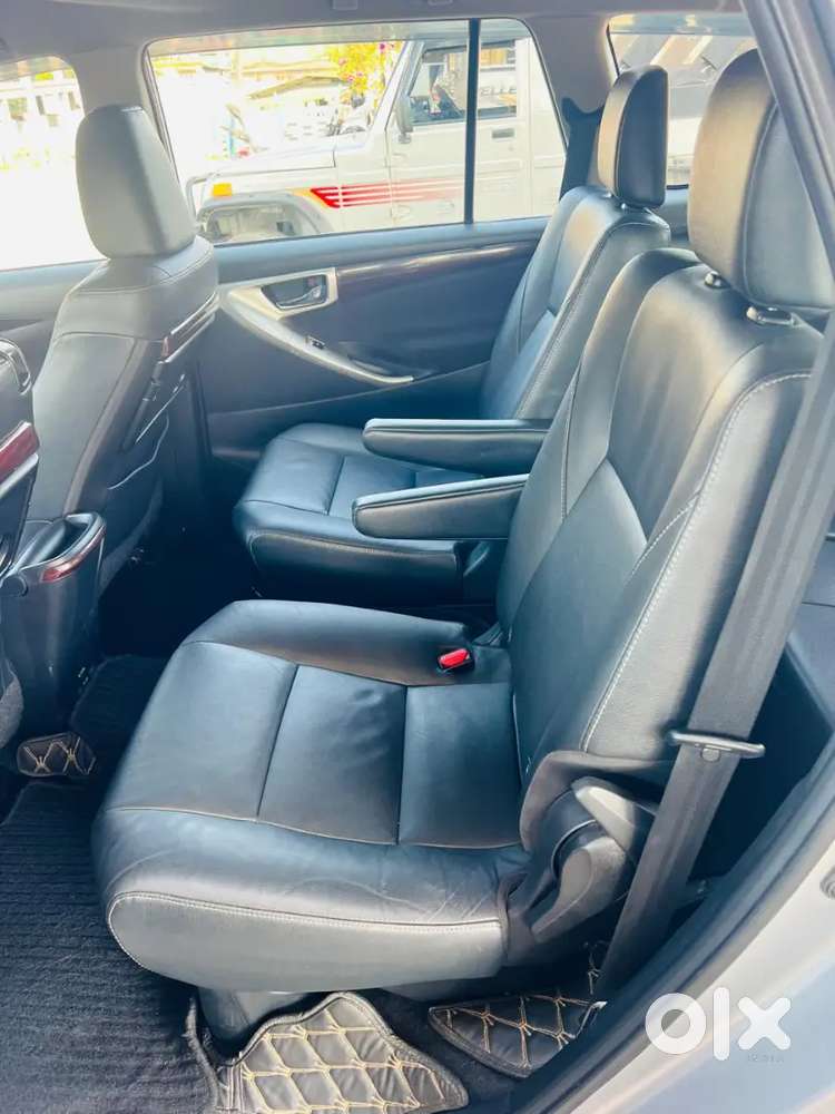 Toyota Innova Crysta 2017 Diesel 85000 Km Driven