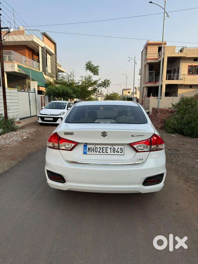 Ciaz Zxi .