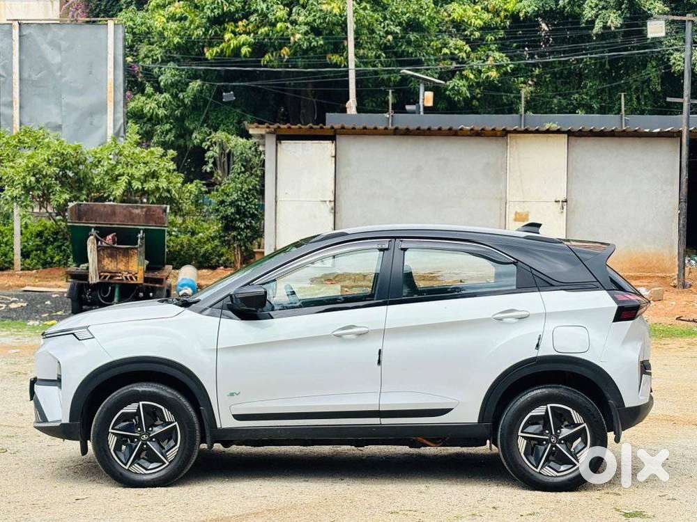 Tata Nexon Ev Empowered Plus Lr, 2024, Electric