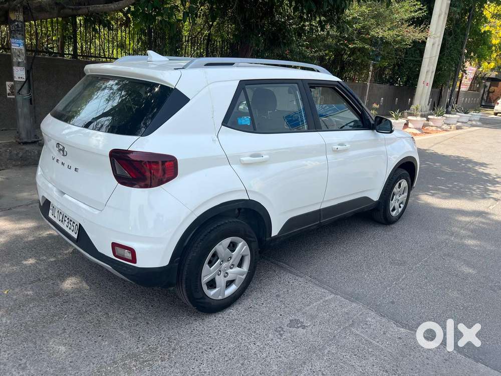 Hyundai Venue S Plus Mt 1.2 Kappa, 2022, Petrol