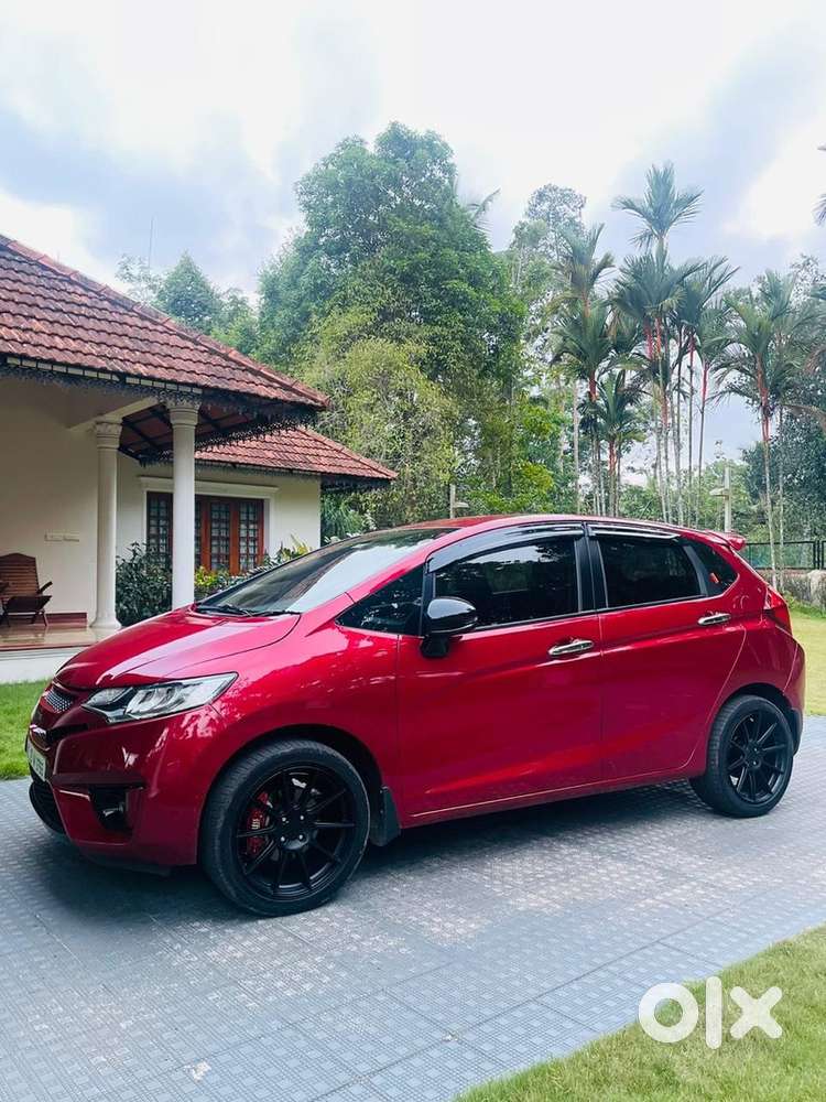 Sparingly Used Honda Jazz Diesel 2019 Topend