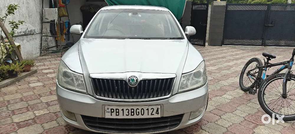 Skoda Laura Elegance 2012