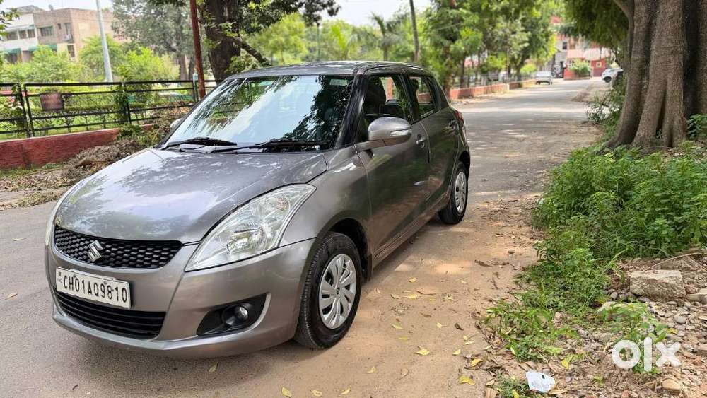 Maruti Suzuki Swift Rs Vxi, 2012, Petrol