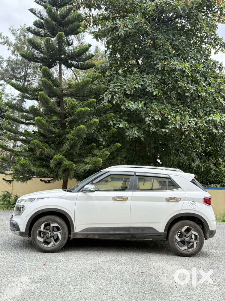Hyundai Venue Sx Plus Turbo Dct, 2020, Petrol