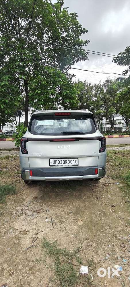 Kia Carens Clavis, 2025, Petrol