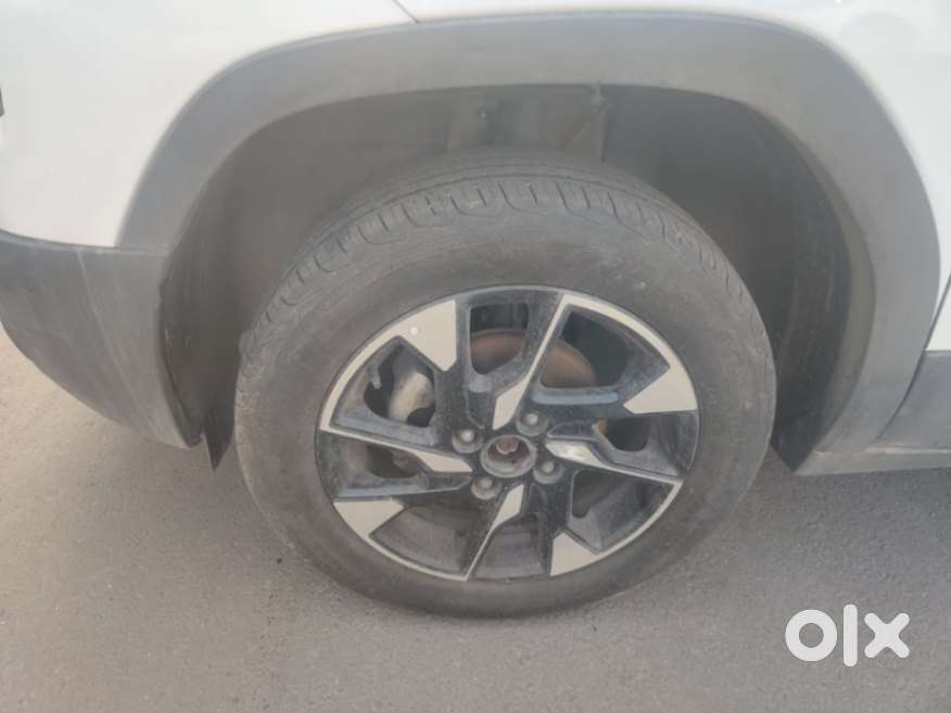 Tata Punch Accomplished Dazzle Sunroof Cng, 2023, Petrol