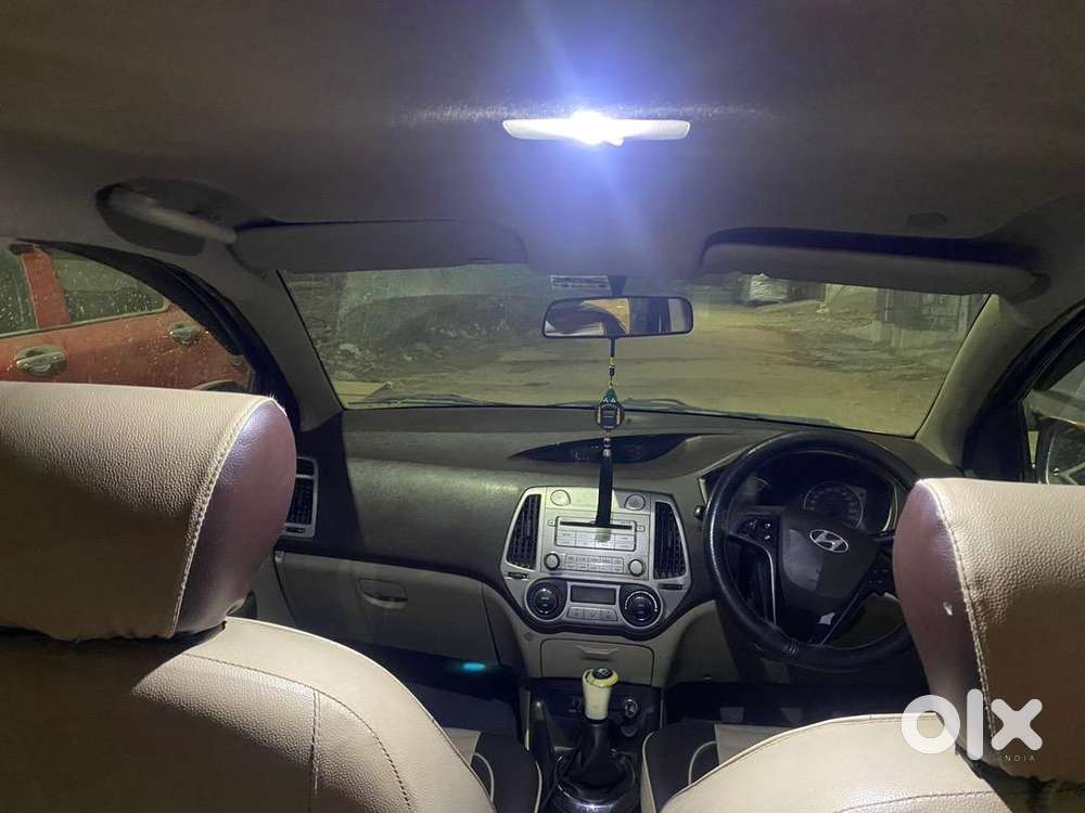 Hyundai I20 2012 Diesel 98000 Km Driven