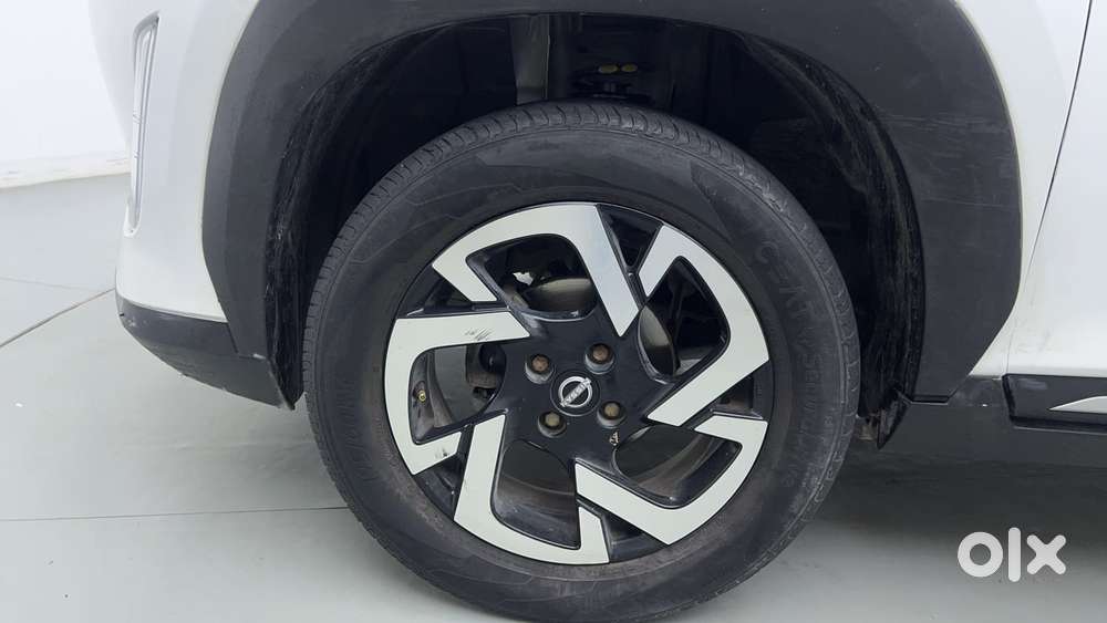 Nissan Magnite 1.0 Xv, 2021, Petrol