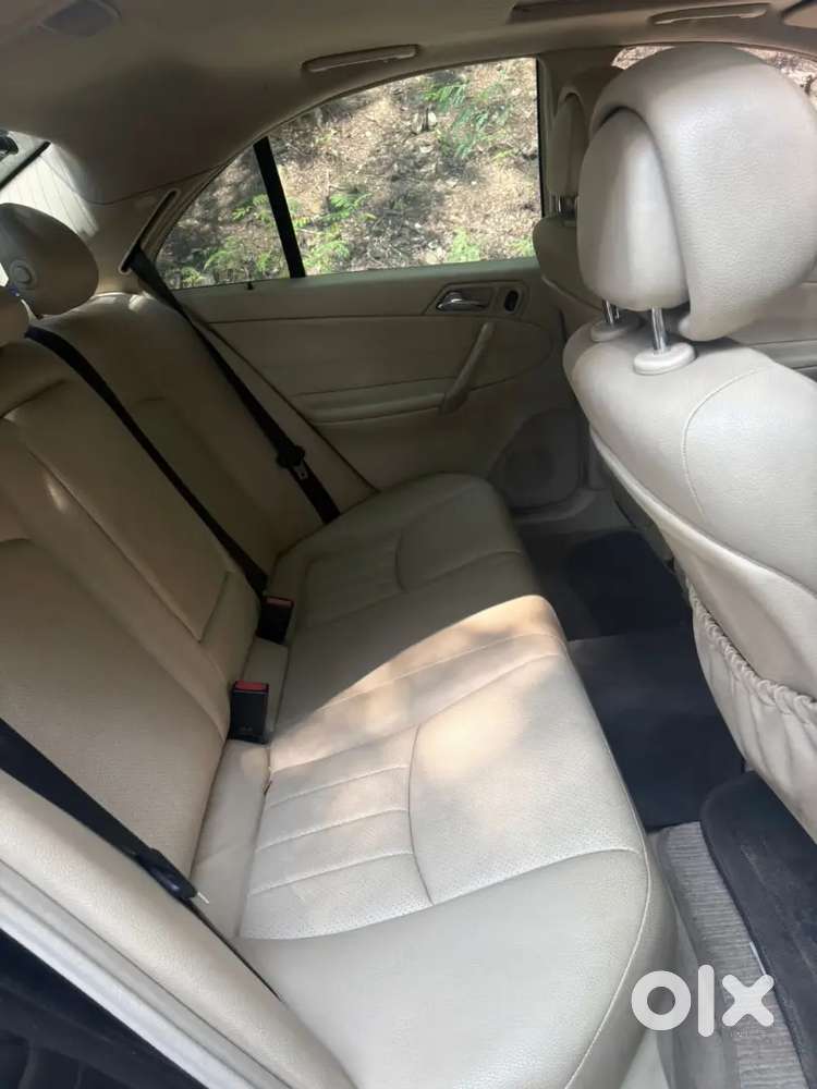 Mercedes-benz C-class 2007 Petrol 117300 Km Driven
