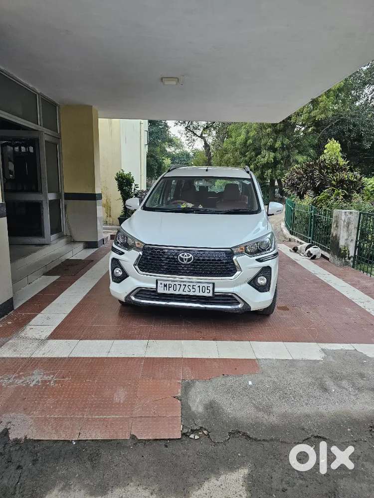 Toyota Rumion 2024 Cng & Hybrids 35000 Km Driven
