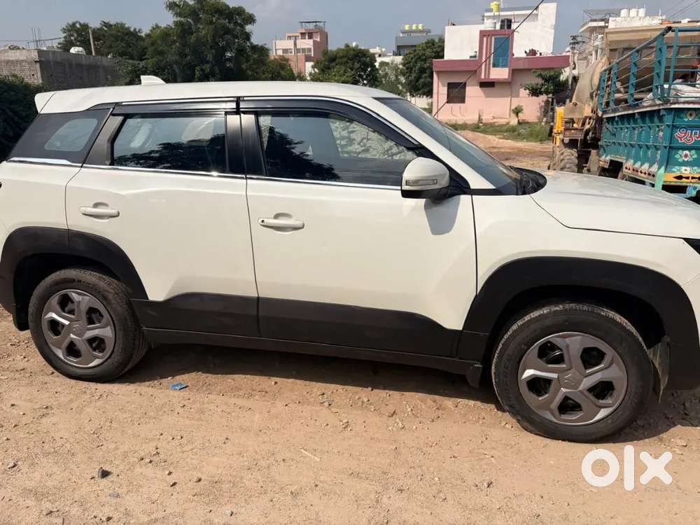 Maruti Brezza Lxi 2024