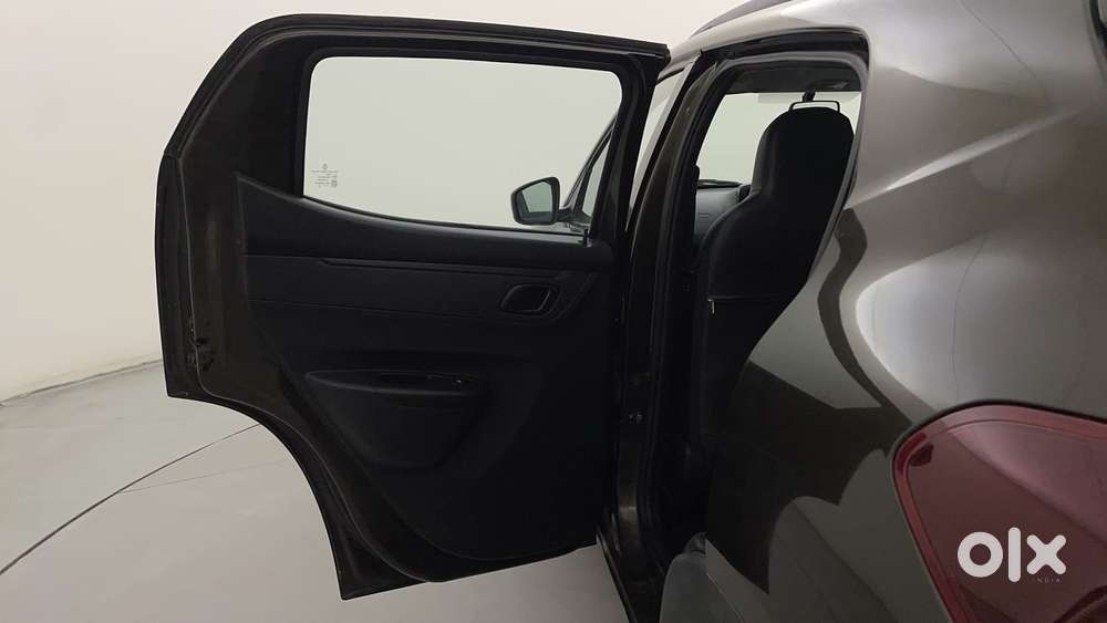 Renault Kwid 2019-ongoing 1.0 Rxt (o), 2021, Petrol