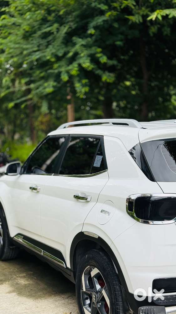 Hyundai Venue Diesel Manual 2019