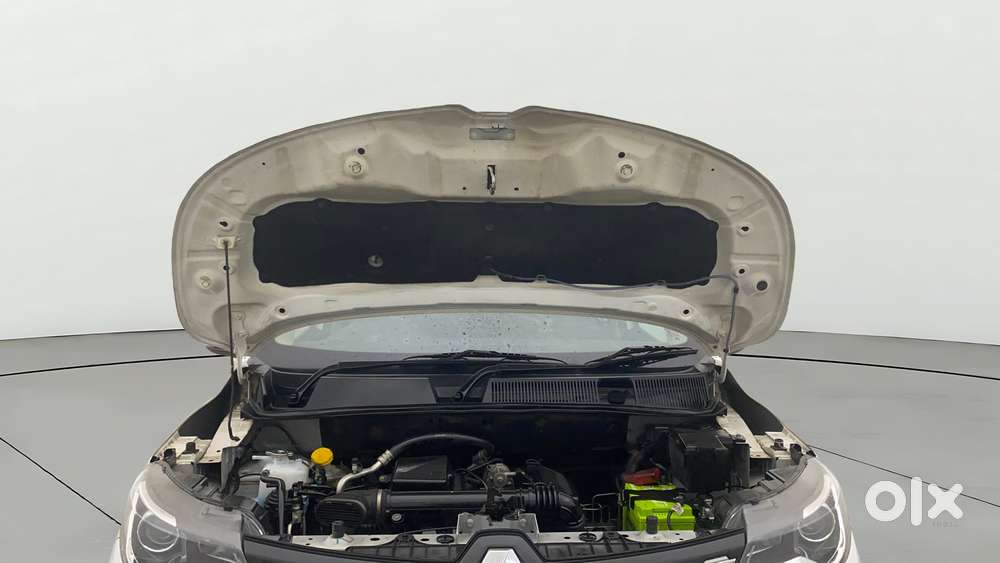 Renault Triber Rxz Easy-r Amt, 2022, Petrol