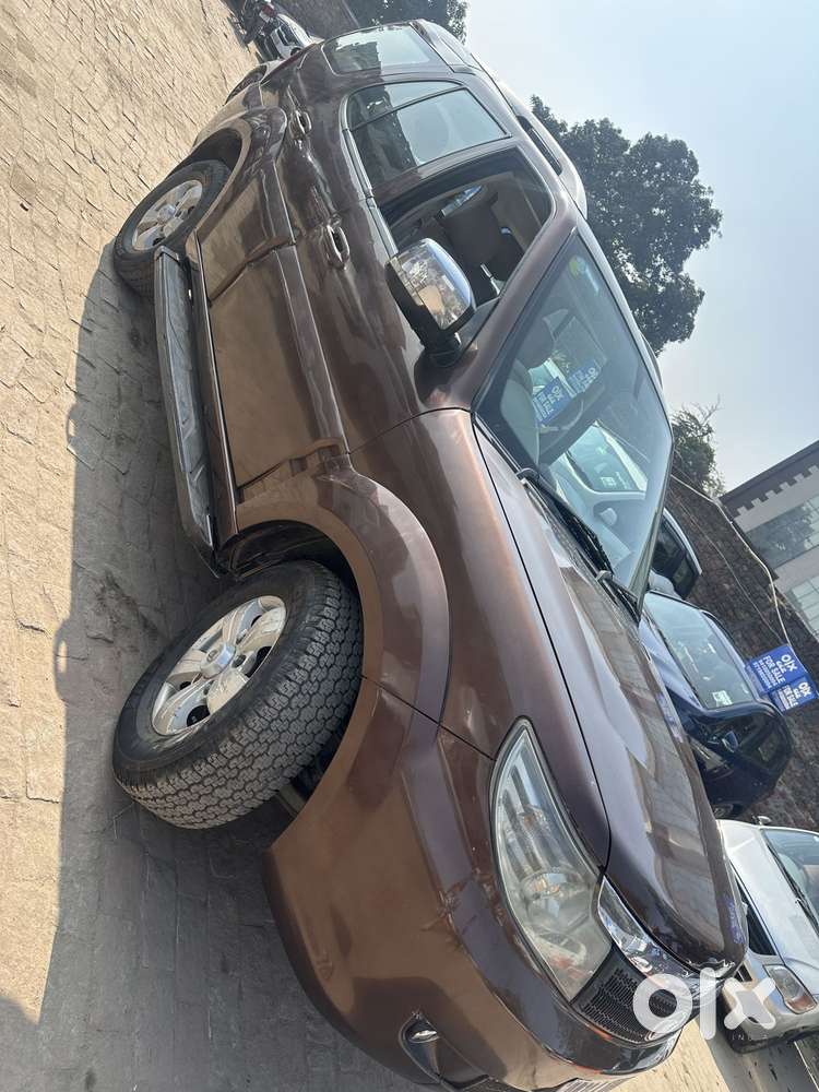 Tata Safari Storme