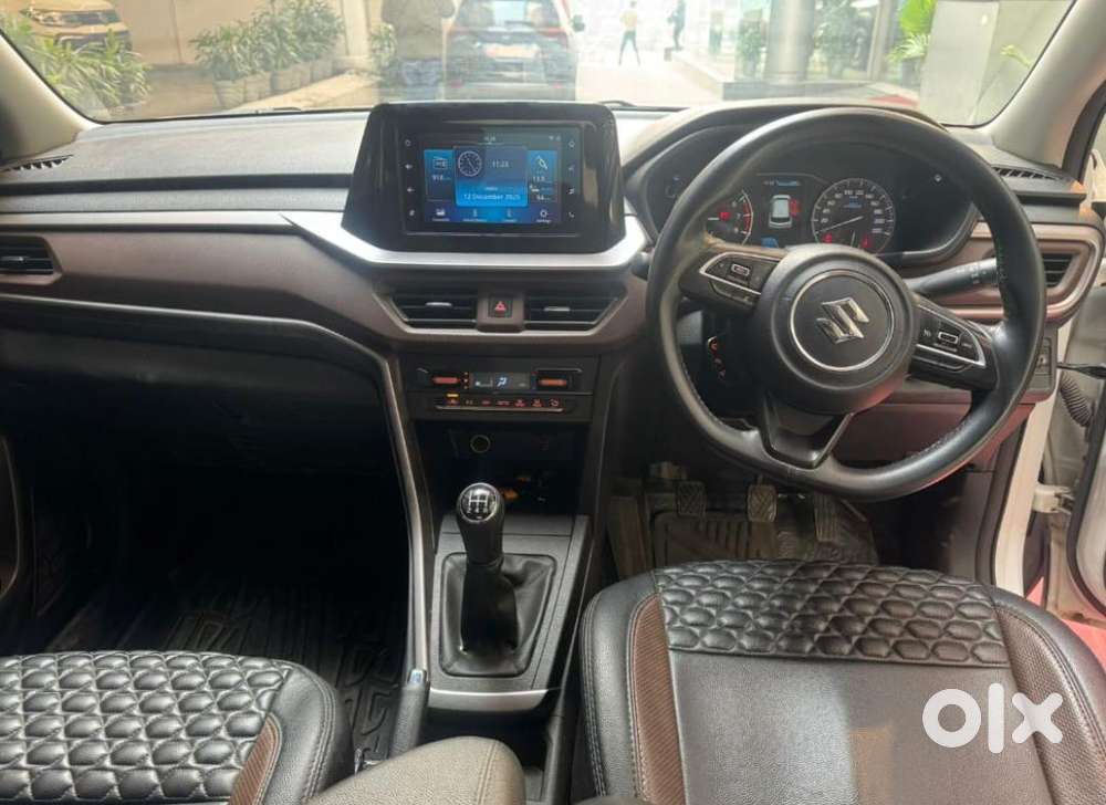 Maruti Suzuki Brezza 1.5 Zxi Smart Hybrid, 2023, Petrol