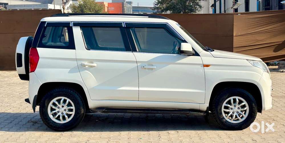 Mahindra Tuv 300