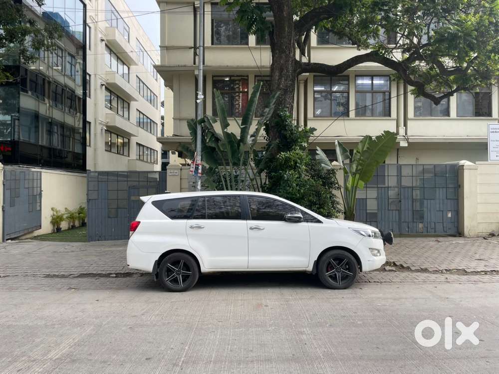 Toyota Innova Crysta 2018