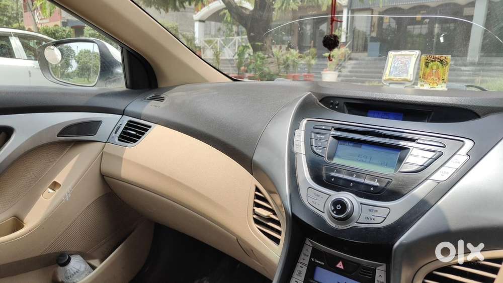 Hyundai New Elantra Diesel 2013