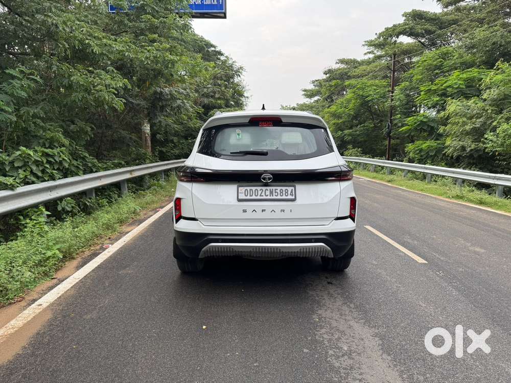 Tata Safari Diesel 2023 Automatic. ( Accomplished Plus ) 6 Str.