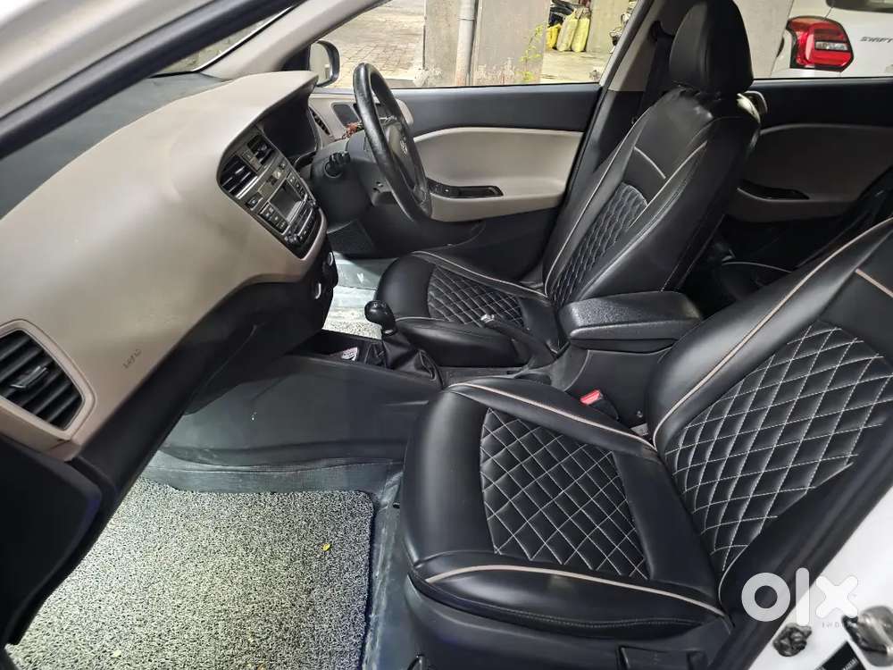 Hyundai Elite I20 2017 Petrol 166000 Km Driven