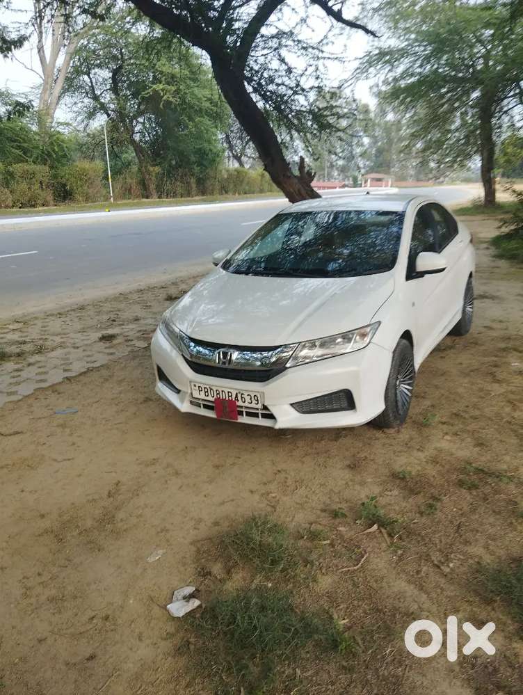 Honda City 2015
Army Person Car