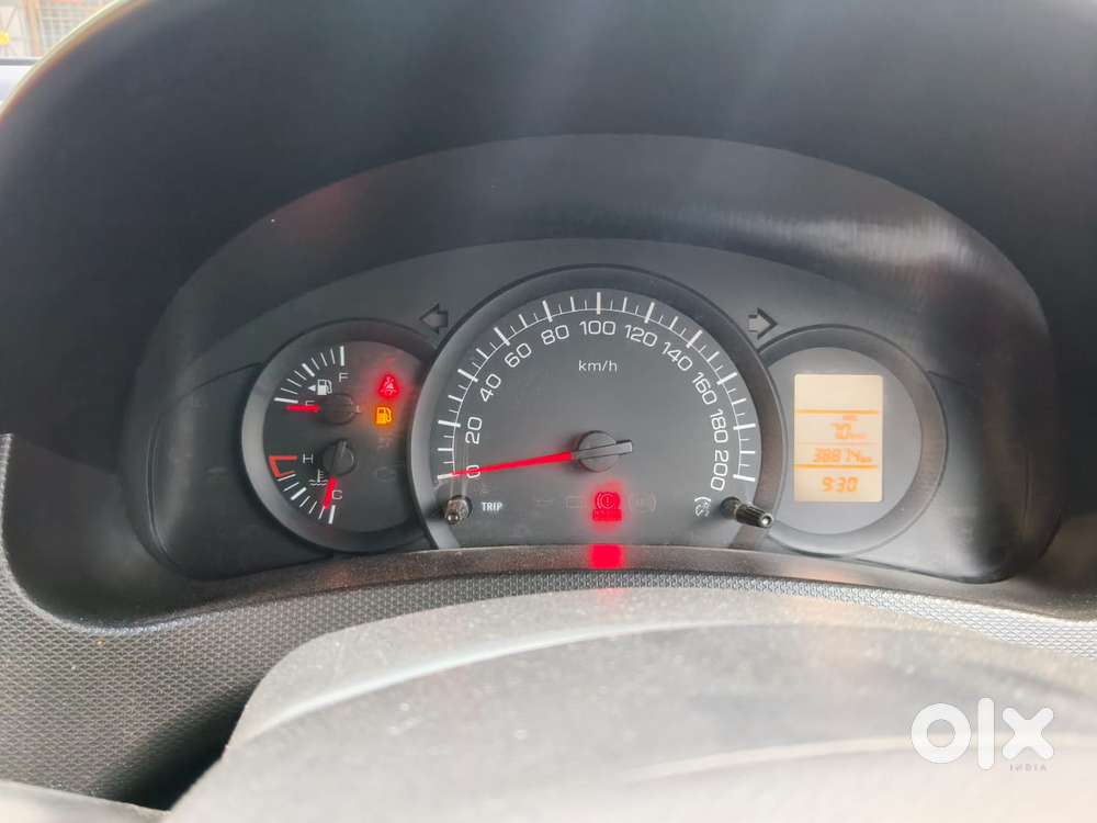 Maruti Suzuki Swift Lxi Optional-o, 2017, Petrol