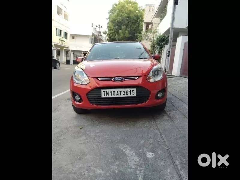 Ford Figo Petrol Zxi, 2015, Petrol