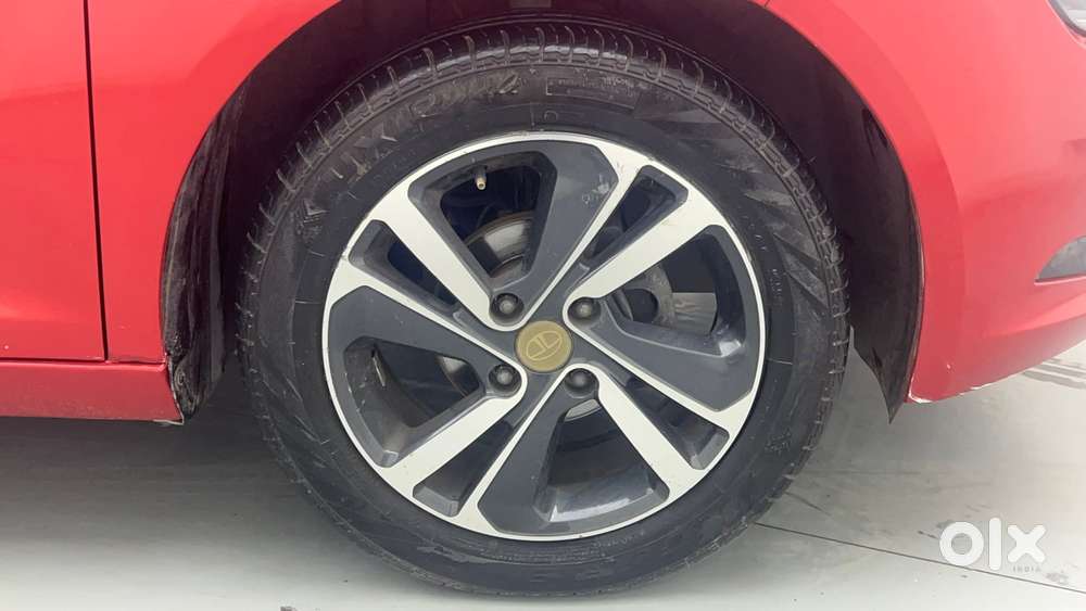 Tata Altroz Xz, 2020, Petrol