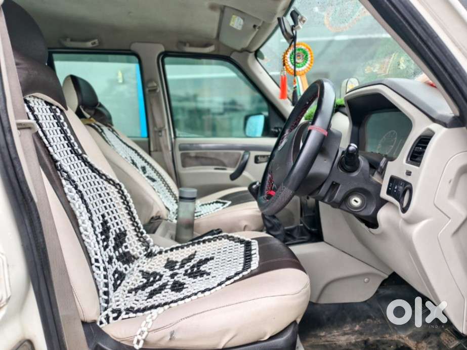 Mahindra Scorpio S4, 2016, Diesel