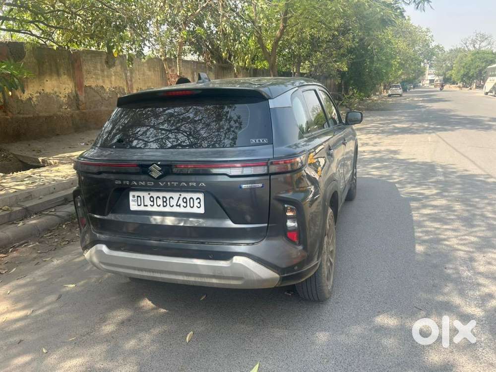 Maruti Suzuki Grand Vitara 2023 Petrol Well Maintained