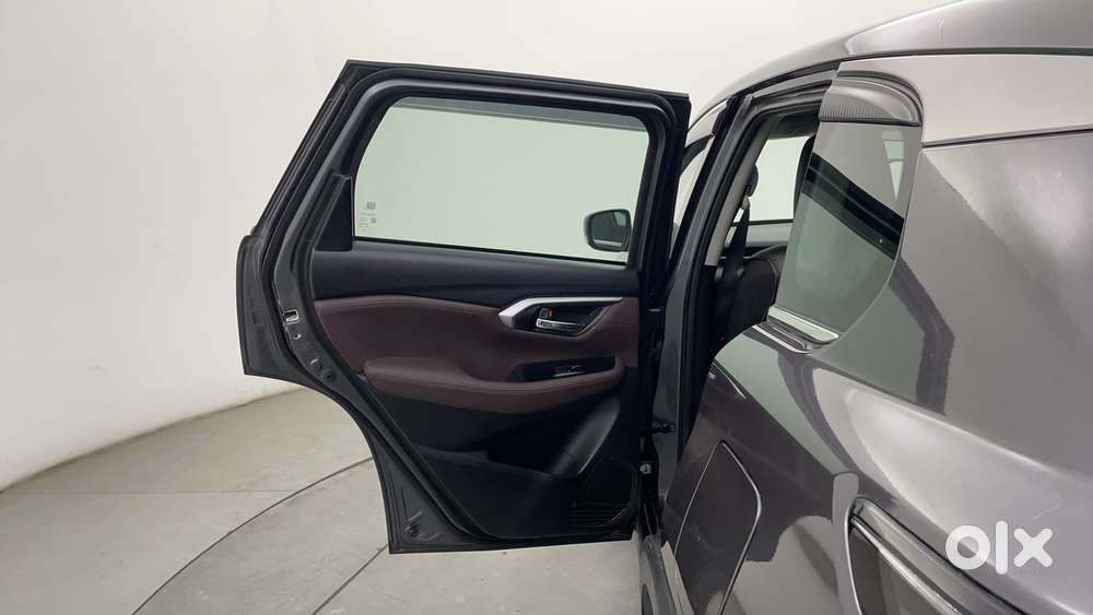 Maruti Suzuki Grand Vitara 1.5 Zeta Cng, 2023, Cng & Hybrids